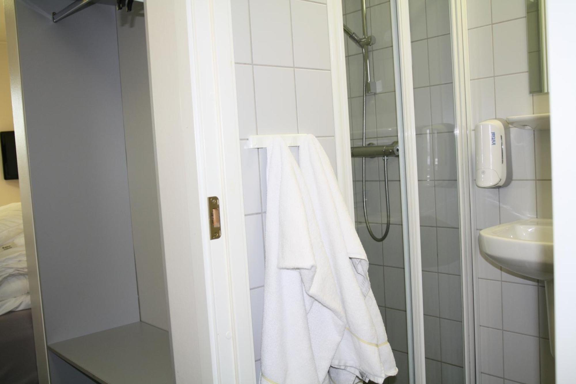 Oslo Vandrerhjem Haraldsheim Zimmer foto